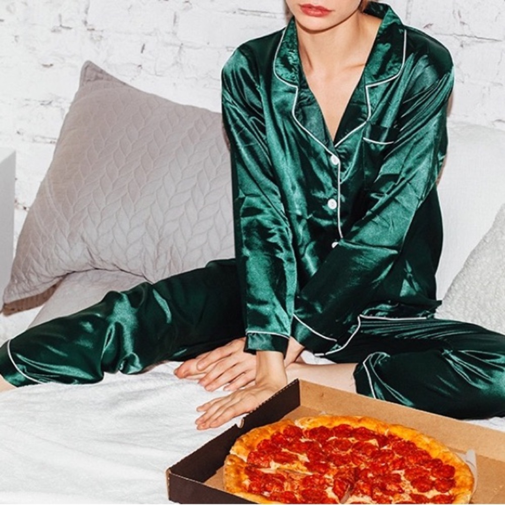 **LAST CHANCE** NWOT Pink Lily Pajama Set